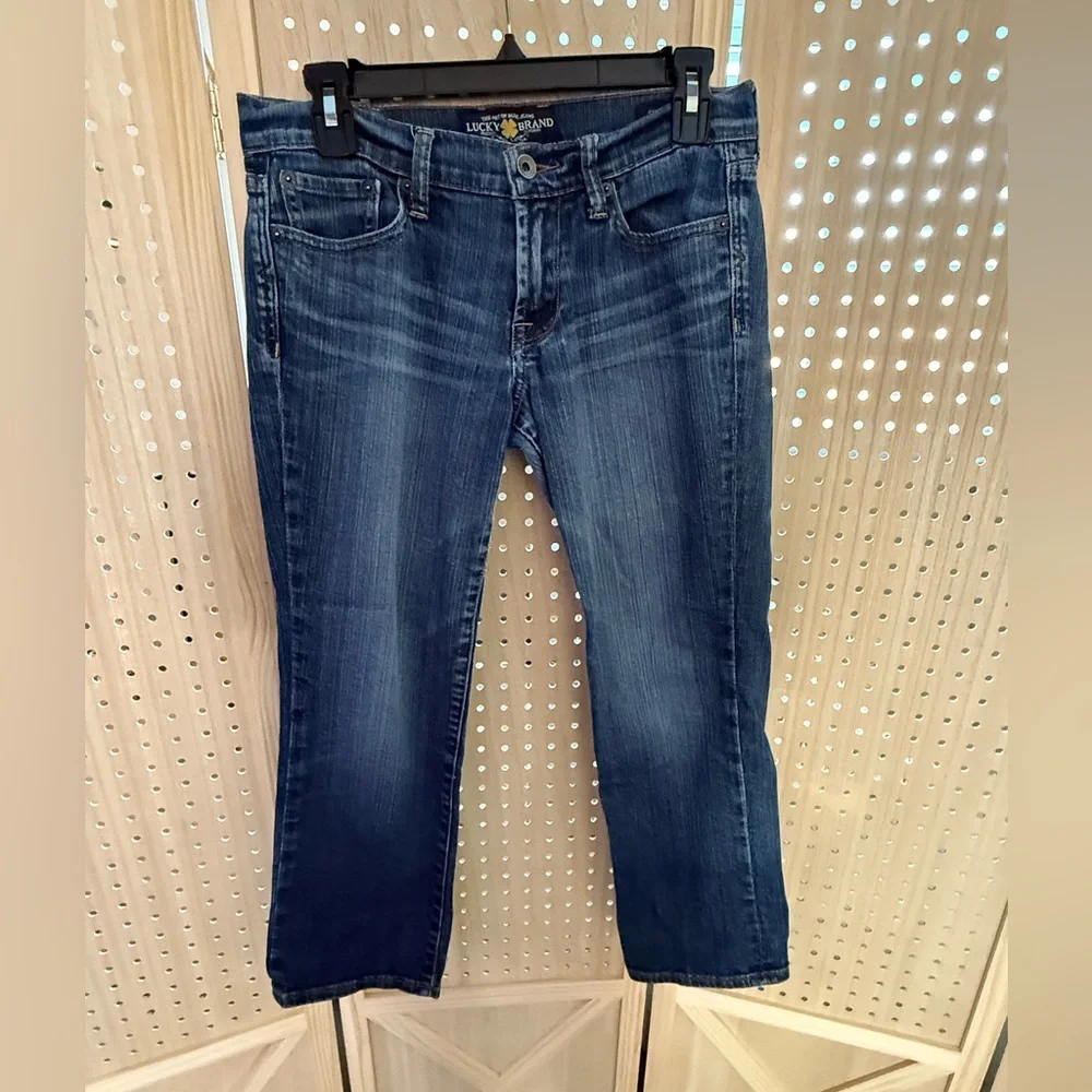 Leaving my Closet Soon!
Lucky Brand Women's Dark Blue Sweet’N Crop Jeans 2/26 - Picture 1 of 4